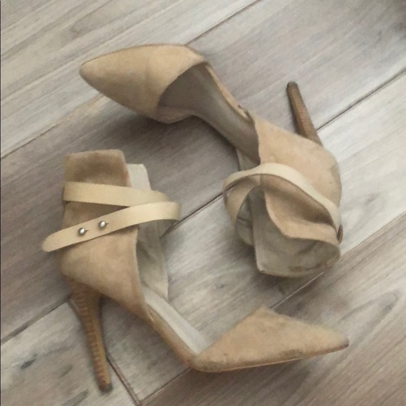 Joe’s Jeans Tan Heels. - Picture 2 of 4